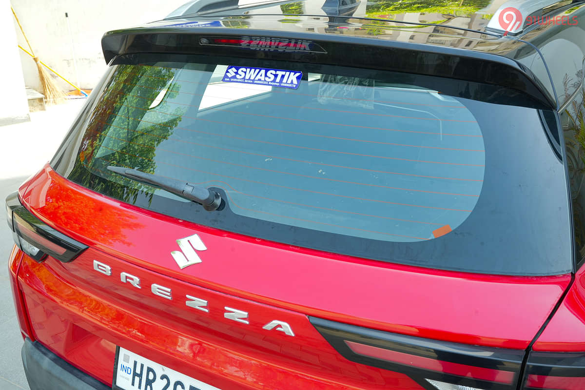 Maruti Brezza Rear Windshield/Windscreen