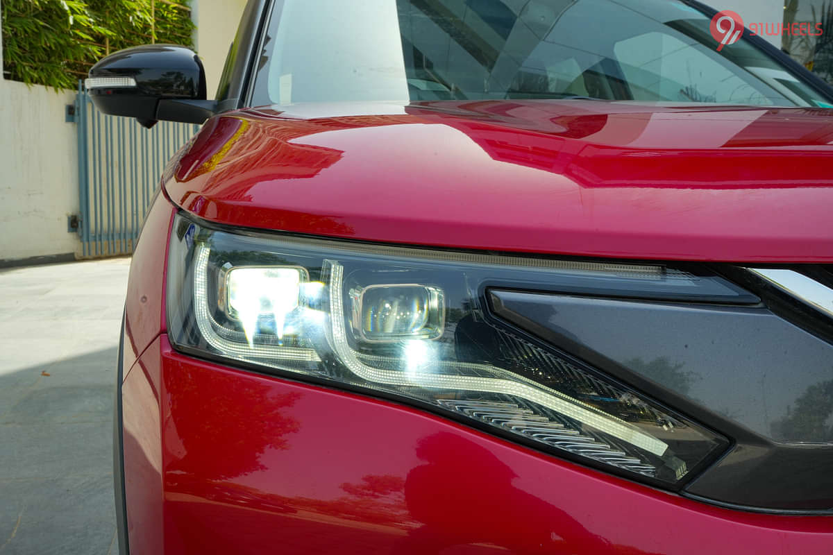 Maruti Suzuki Brezza Headlight