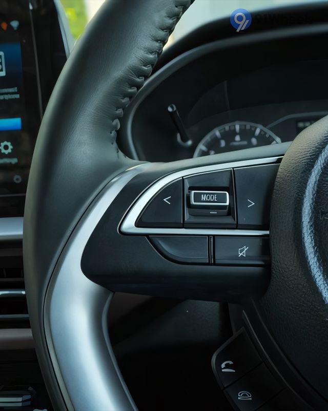 Brezza 2022-2026 Left Steering Mounted Controls