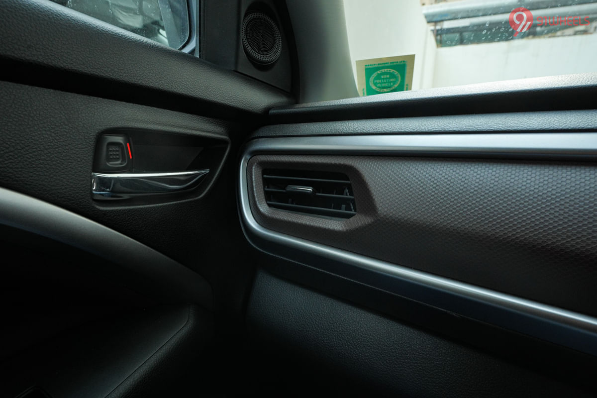 Maruti Suzuki Brezza Front Passenger Air Vent