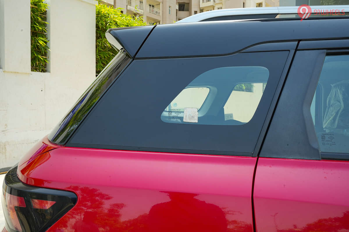 Maruti Brezza Rear Quarter Glass