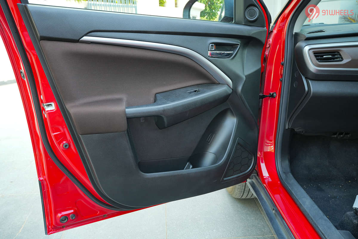 Maruti Suzuki Brezza Passenger Side Front Door Pocket