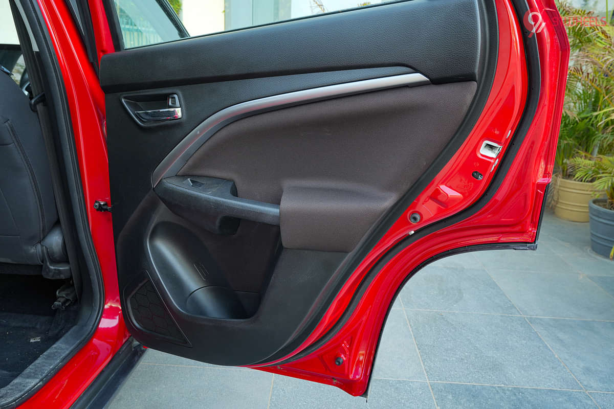 Maruti Suzuki Brezza Rear Door Pad Handle