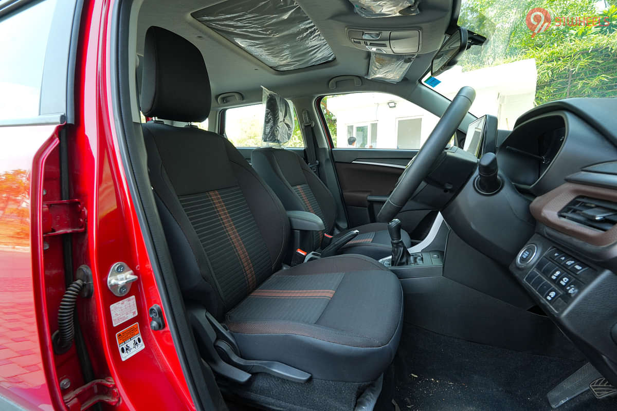 Maruti Suzuki Brezza Front Row Seats