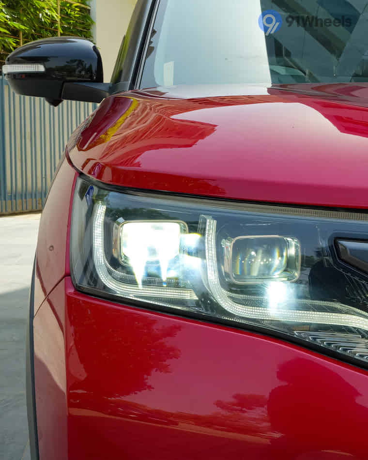 Headlights & Tail-lights - 1 Headlights & Tail-lights - 1