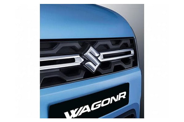 Cars full chrome universal Petrol Monogram/Emblem/Logo for Car Petrol Tank  Useful for Maruti Suzuki Wagonr Stingray