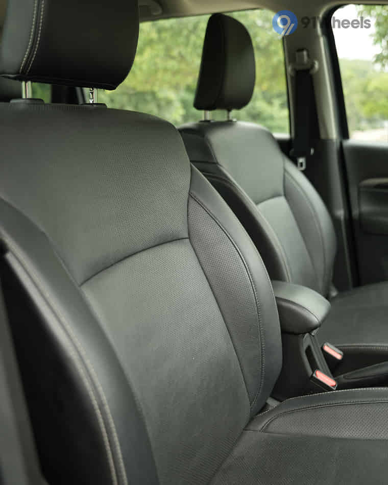 Seats & Cabin Comfort - 2 Seats & Cabin Comfort - 2