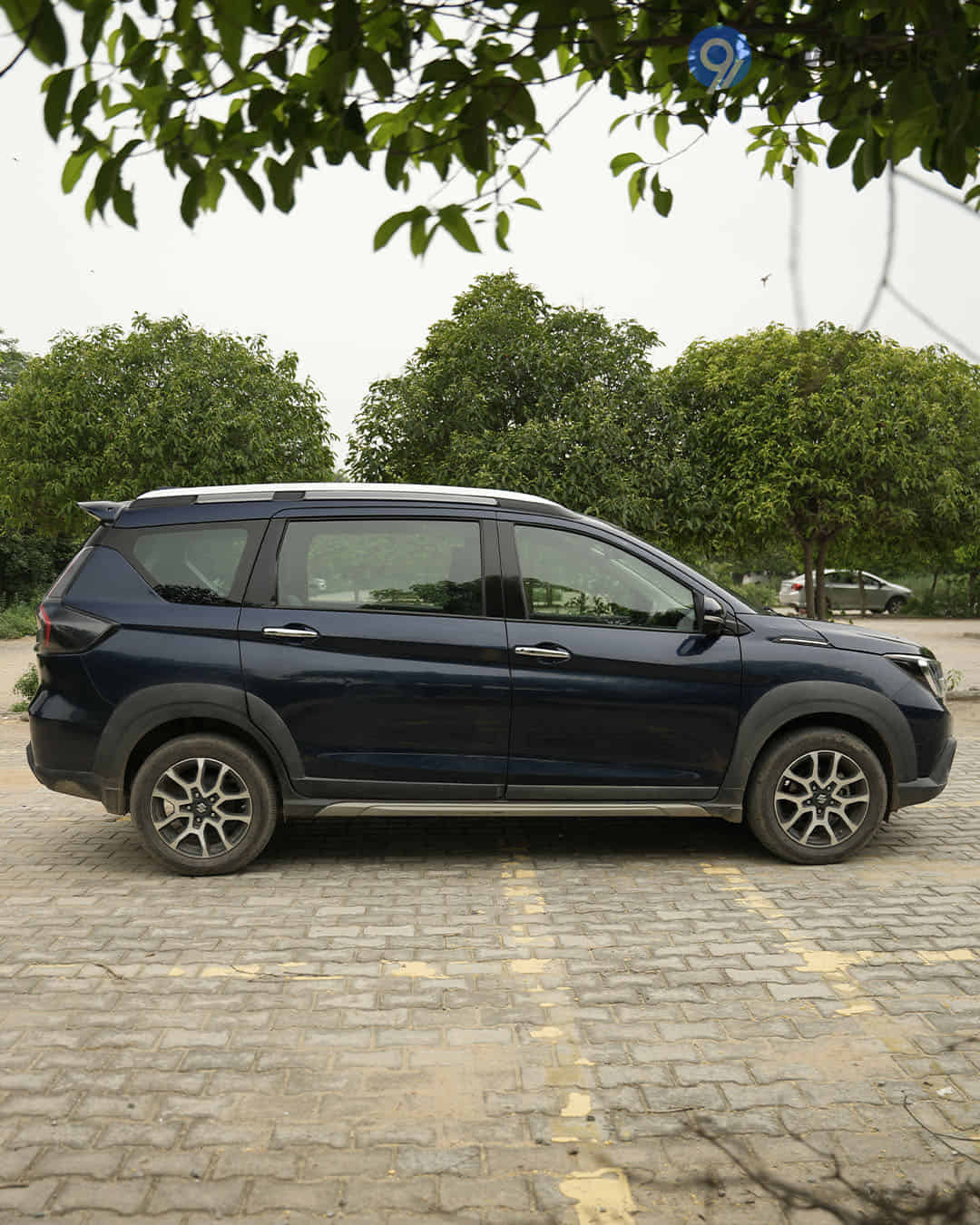 Right Side View Right Side View