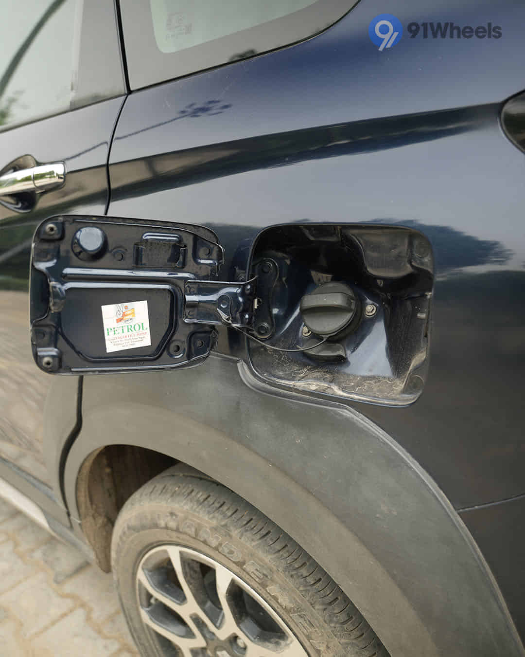 Open Fuel Lid Open Fuel Lid