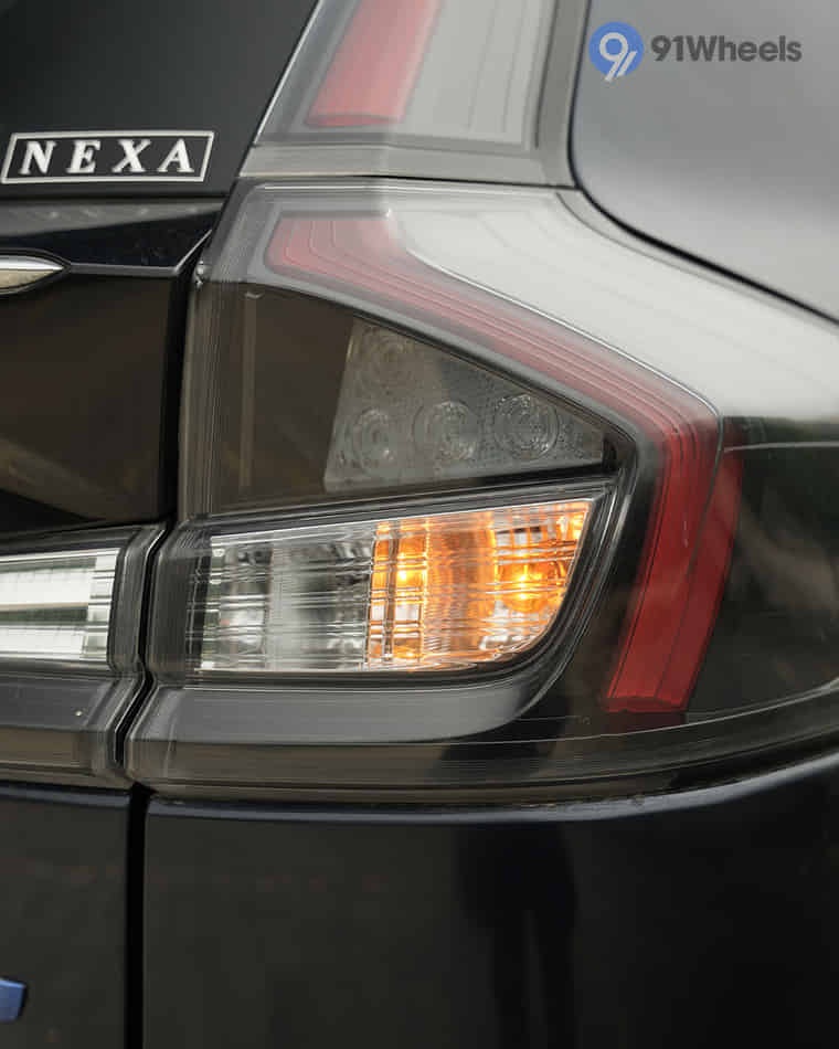 Headlights & Tail-lights - 4 Headlights & Tail-lights - 4