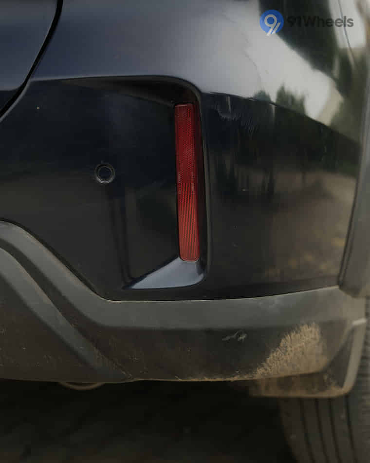 Headlights & Tail-lights - 7 Headlights & Tail-lights - 7