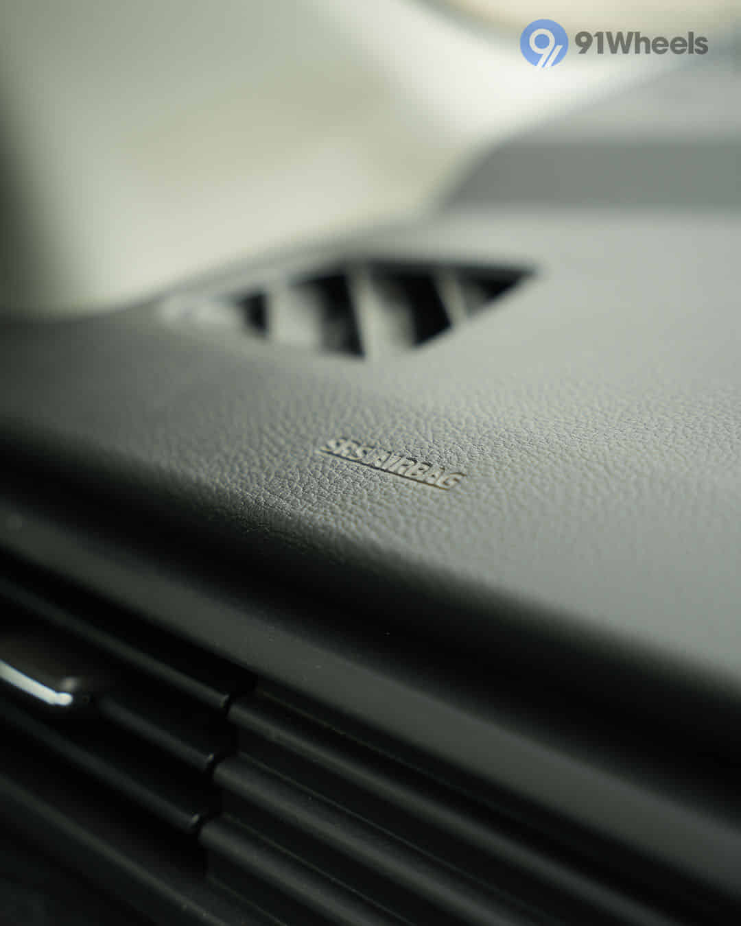 Front Passenger Airbag Front Passenger Airbag