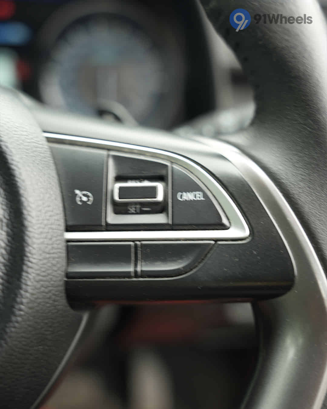 Right Steering Mounted Controls Right Steering Mounted Controls