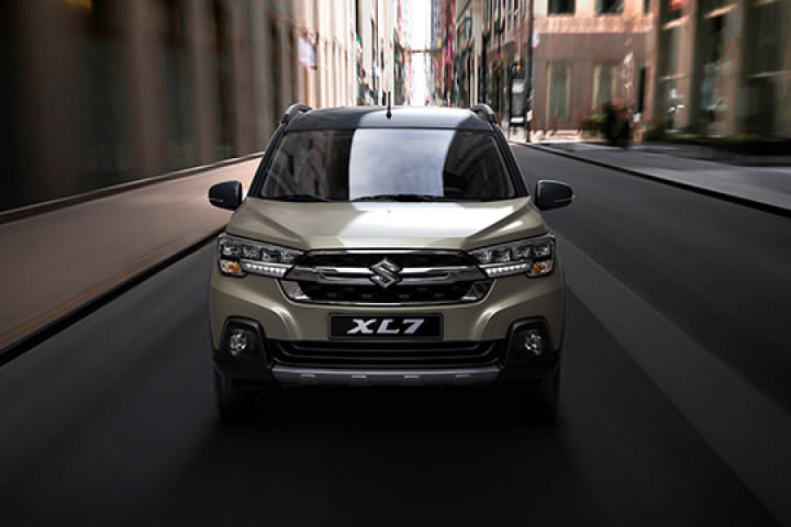Maruti Suzuki XL7 Front View
