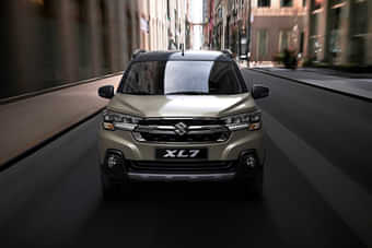 Maruti Suzuki XL7 Front View Maruti Suzuki XL7 Front View