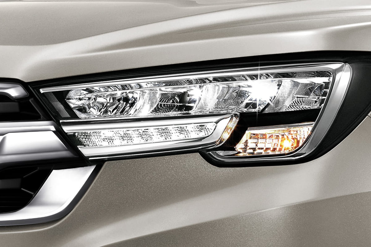 Maruti Suzuki XL7 Headlight
