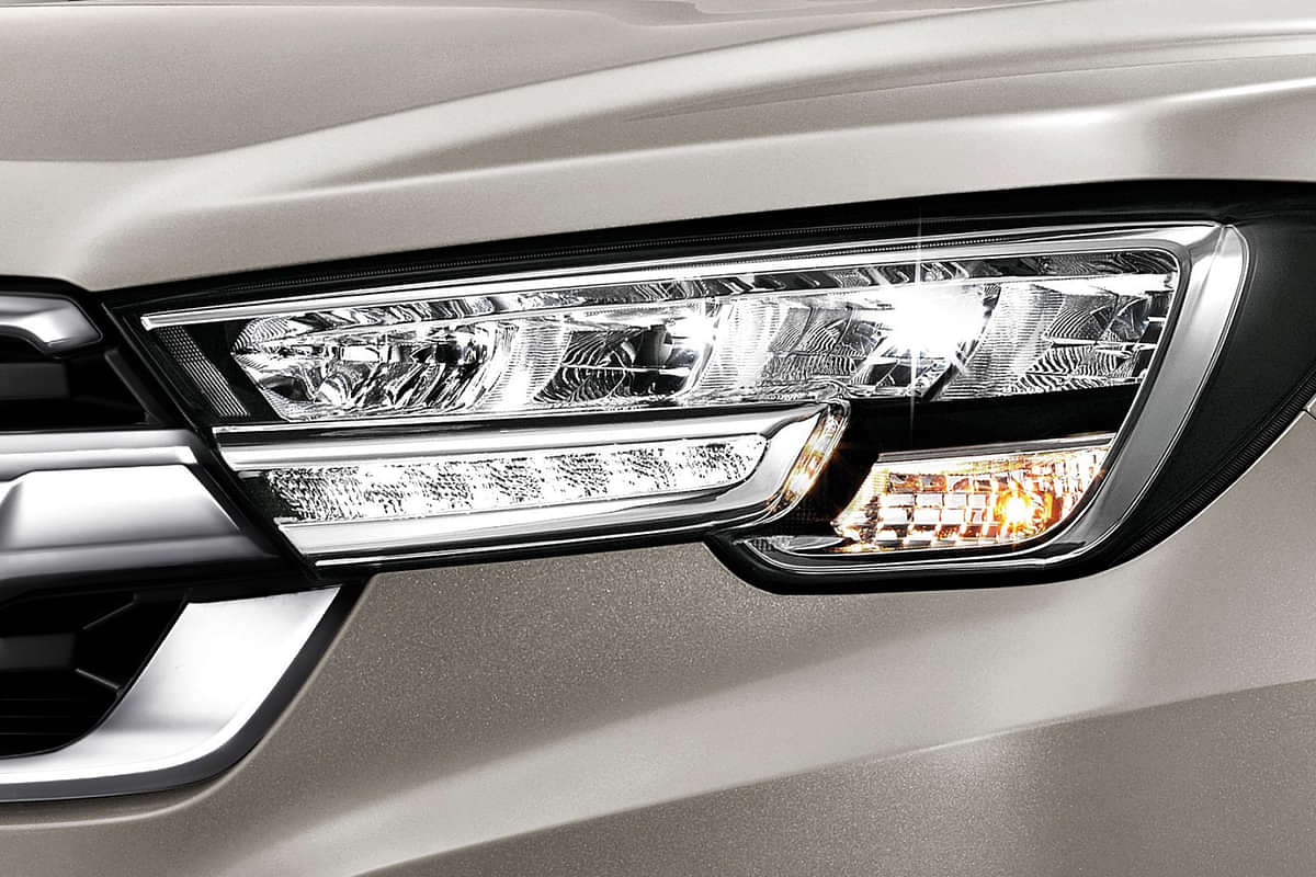 Maruti XL7 Headlight