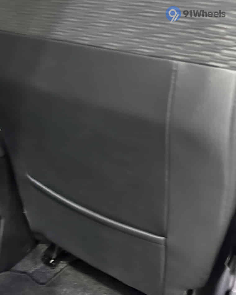 Seats & Cabin Comfort - 7