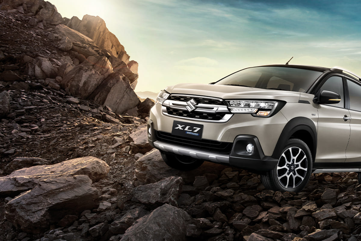 Maruti Suzuki XL7 Left Front Three Quarter