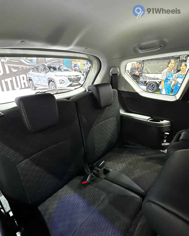 Seats & Cabin Comfort - 5