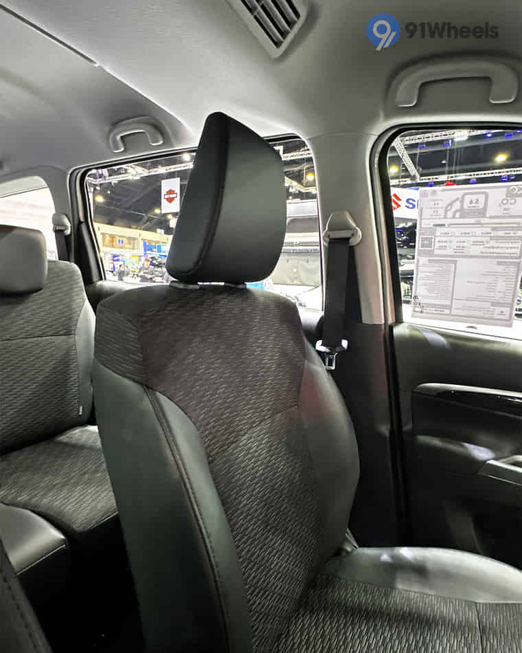 Seats & Cabin Comfort - 6