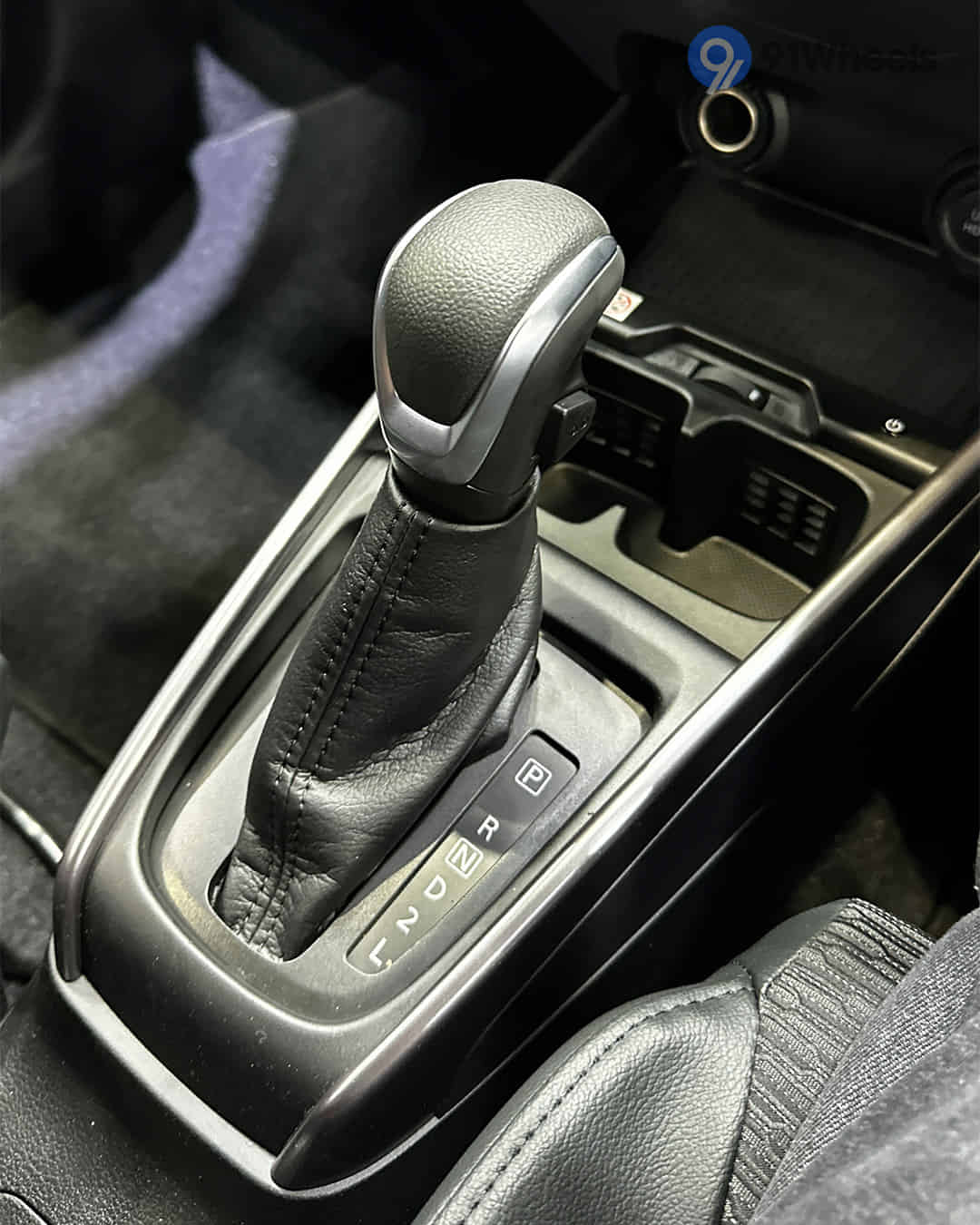 Gear Shifter / Gear Shifter Stalk