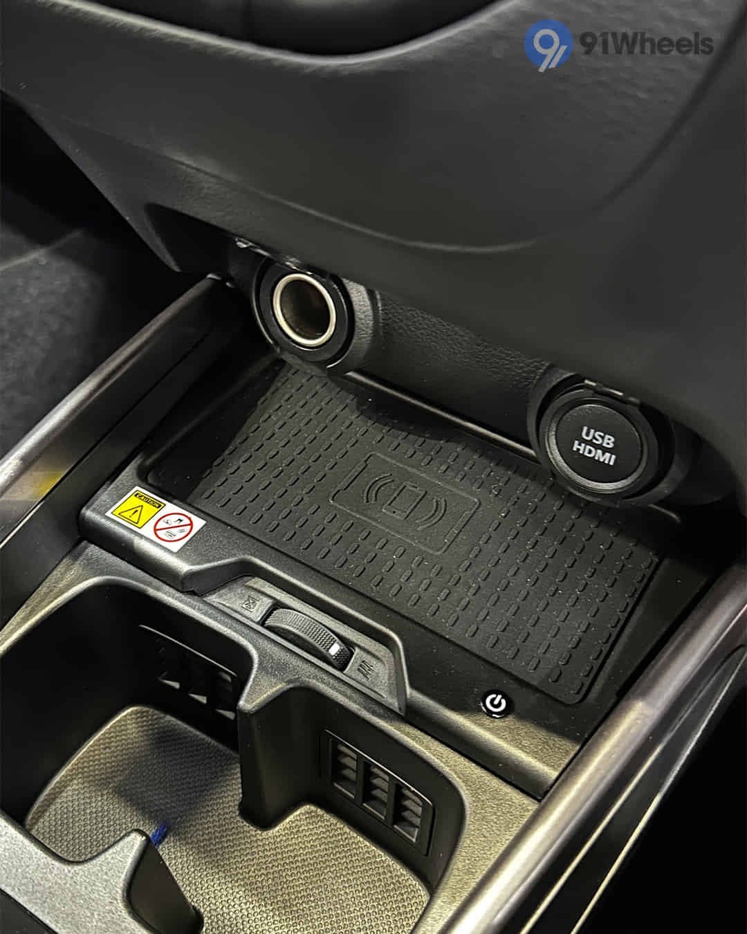 Power Socket / USB / Wireless Charging