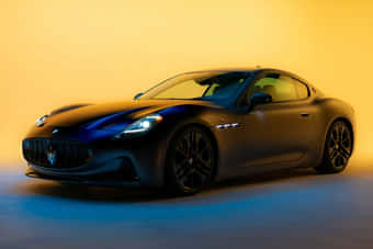 Maserati GranTurismo 2020-2025 Left Front Three Quarter Maserati GranTurismo 2020-2025 Left Front Three Quarter