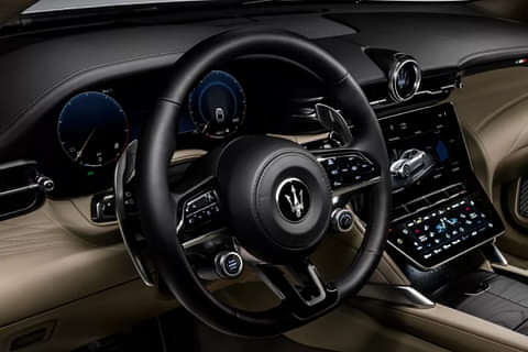 Maserati GranTurismo Sport Steering Wheel Image