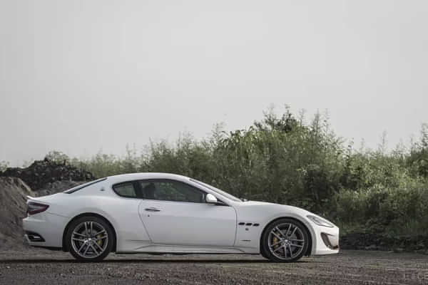 Maserati GranTurismo 2020-2025 Right Side View Maserati GranTurismo 2020-2025 Right Side View