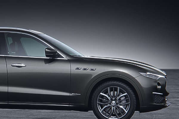 Maserati Levante Side Profile