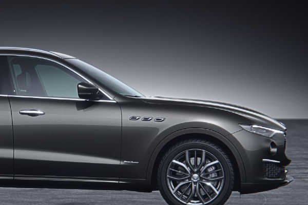 Maserati Levante  2020-2023 Side Profile Maserati Levante  2020-2023 Side Profile