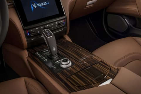 Maserati Quattroporte Gear Shifter/Gear Shifter Stalk