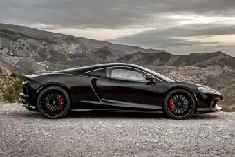 Mclaren GT 2022-2025 Right Side View Mclaren GT 2022-2025 Right Side View