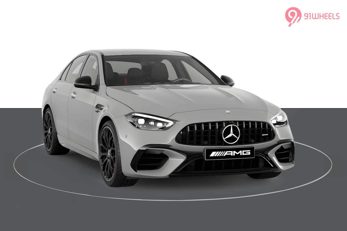 Mercedes-Benz AMG C 63 SE Performance Right Front Three Quarter