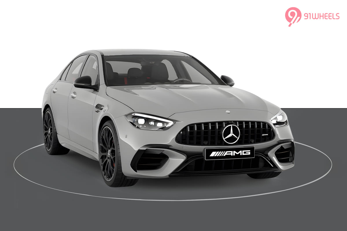 Mercedes-Benz AMG C 63 S E Performance Right Front Three Quarter Mercedes-Benz AMG C 63 S E Performance Right Front Three Quarter