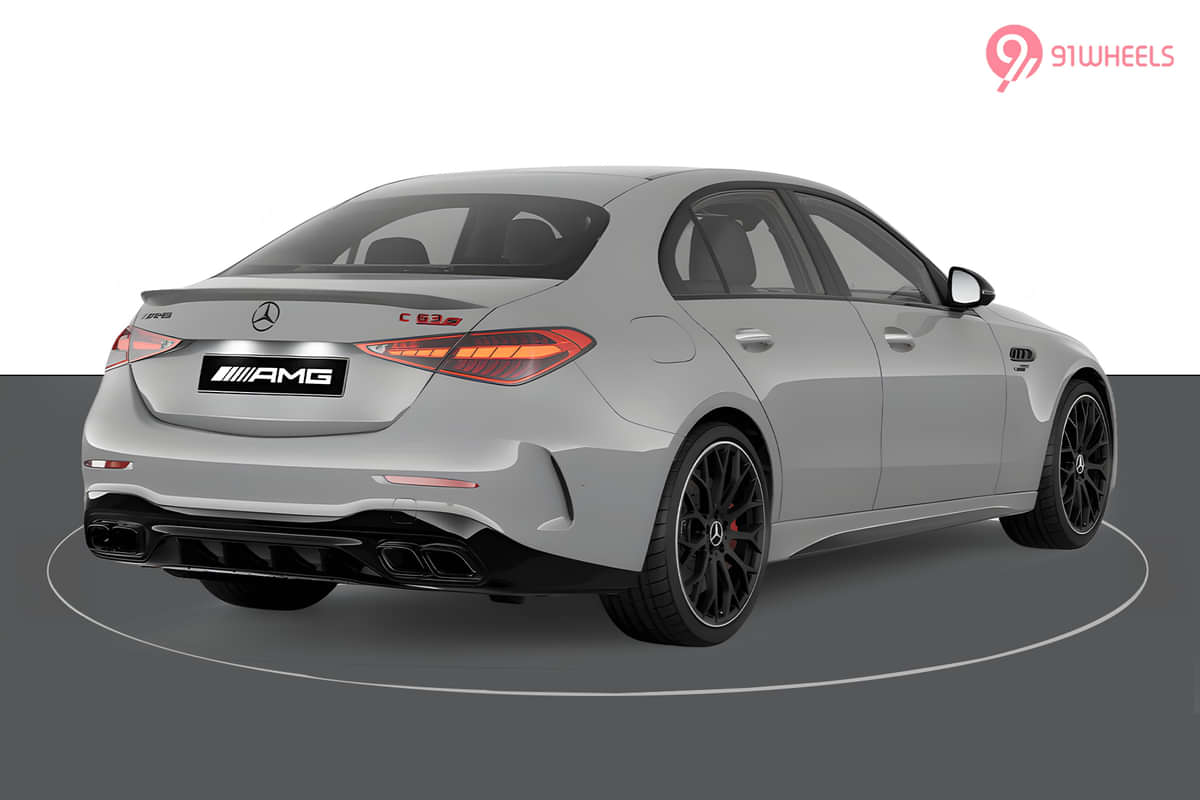 Mercedes-Benz AMG C 63 SE Performance Right Rear Three Quarter
