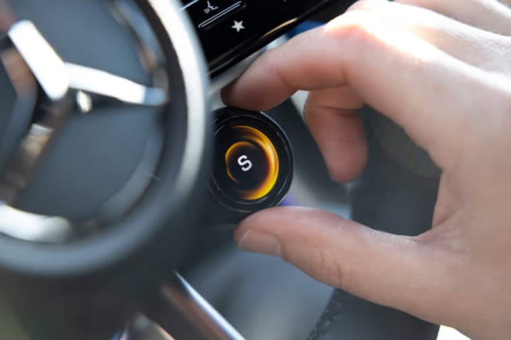 Mercedes-Benz AMG C 63 S E Performance Driver Side Airbag Mercedes-Benz AMG C 63 S E Performance Driver Side Airbag