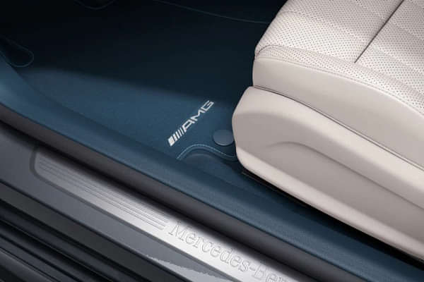 Mercedes-Benz AMG E 53 Cabriolet Foot Board