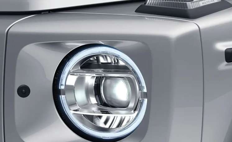 Mercedes-Benz AMG-G 63 Headlight