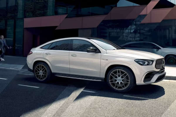 Mercedes-Benz AMG GLE 63 S 2021-2024 Right Side View