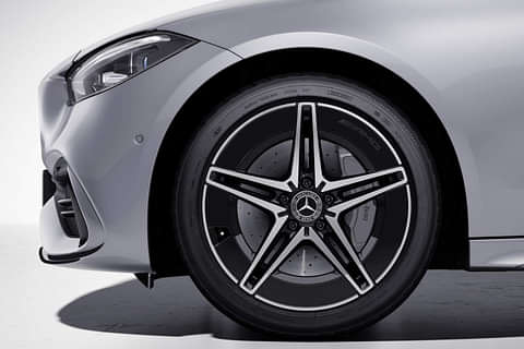 Mercedes-Benz C-Class Wheel Image