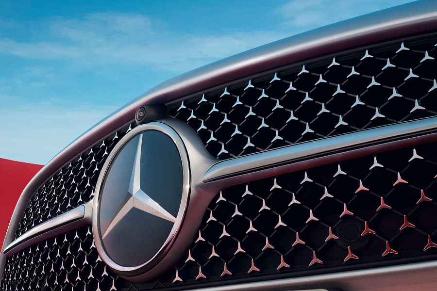 Mercedes-Benz C-Class Grille