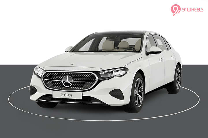 Mercedes-Benz E-Class Left Front Three Quarter