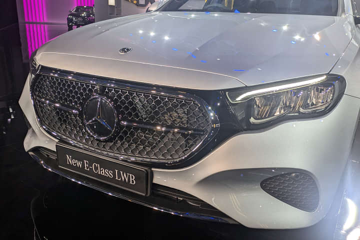 Mercedes-Benz E-Class Grille