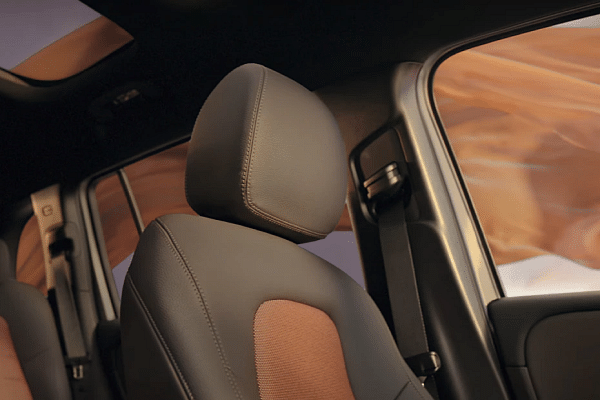 Mercedes-Benz EQB Front Seat Headrest