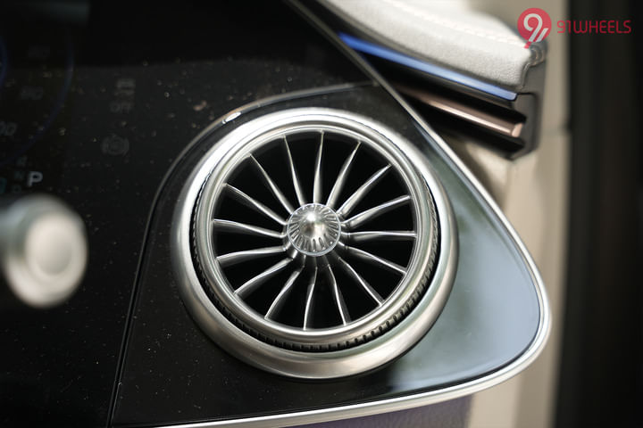 Mercedes-Benz EQS SUV EV Right Side Air Vents