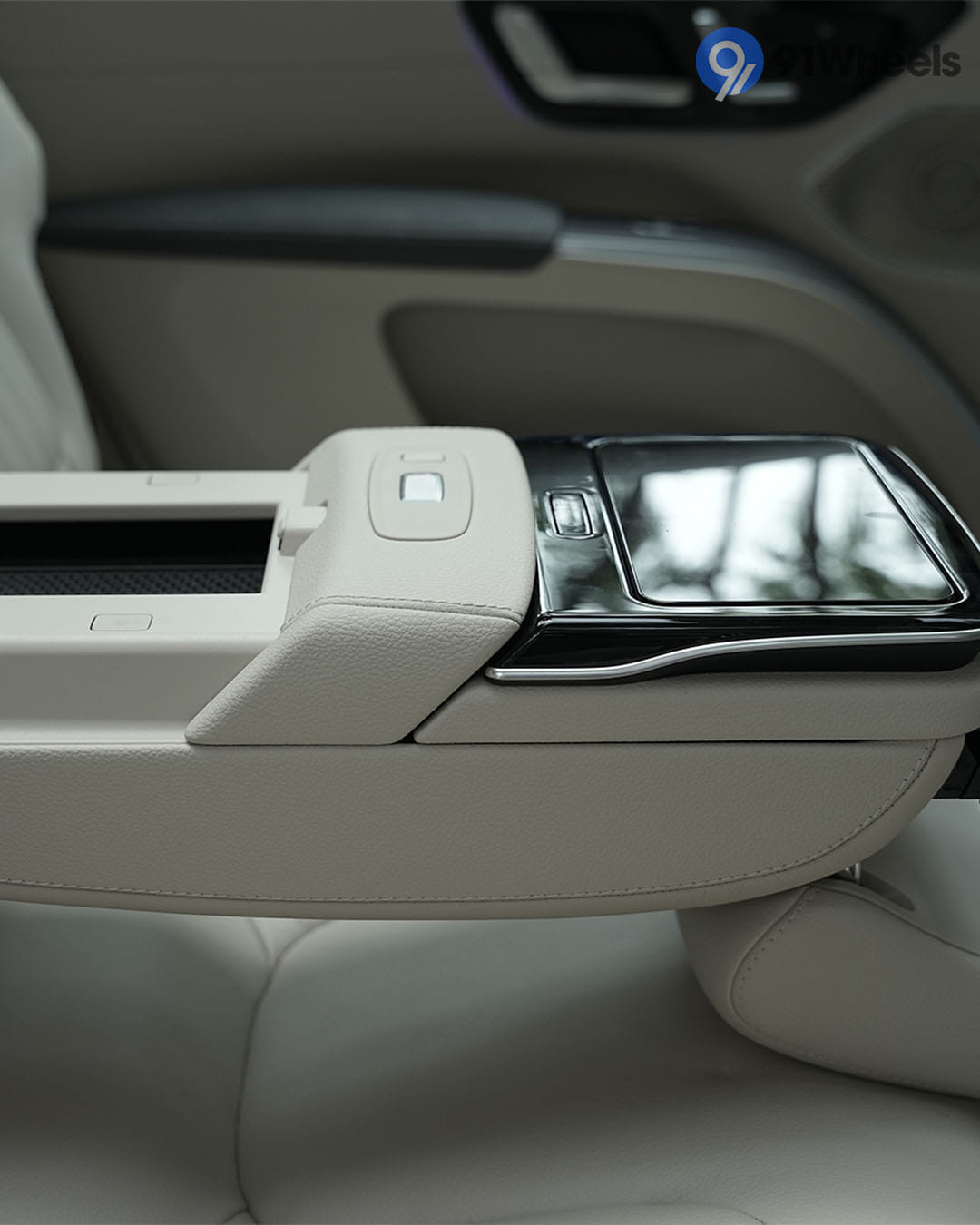 Seats & Cabin Comfort - 4