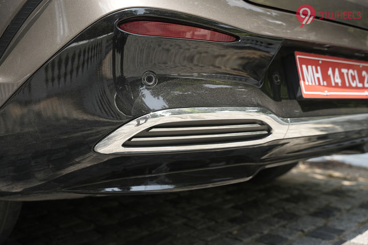 Mercedes-Benz EQS SUV EV Exhaust Pipes