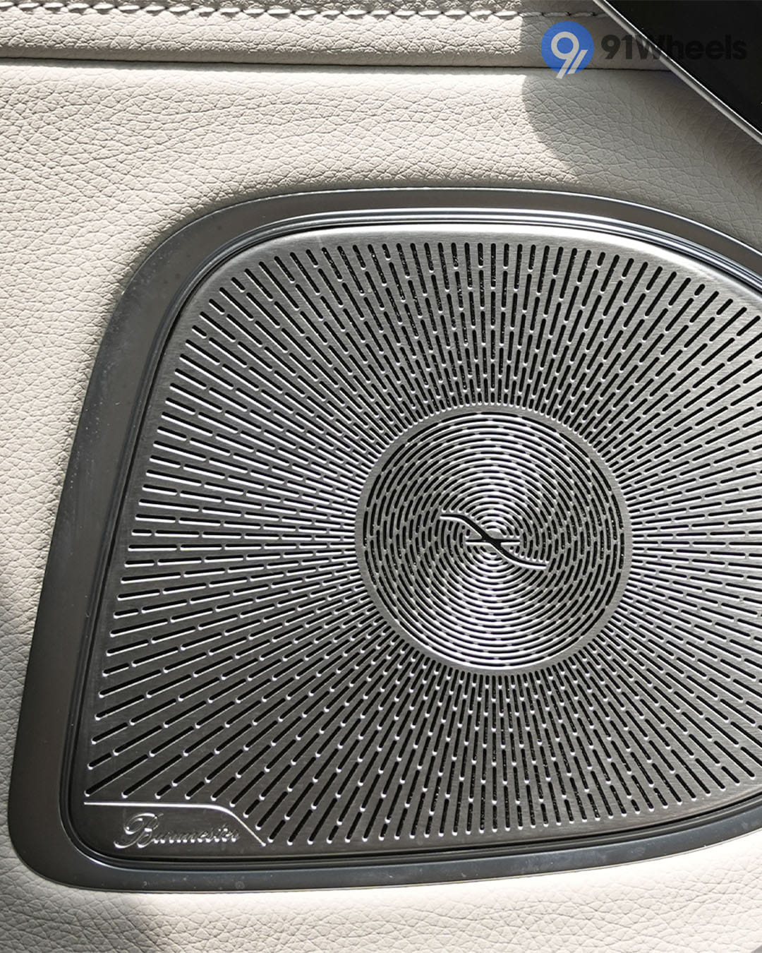 Infotainment & Charging - 2